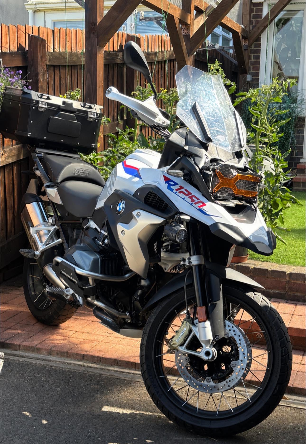 BMW R 1250 GS Adventure — LED Headlight Repair